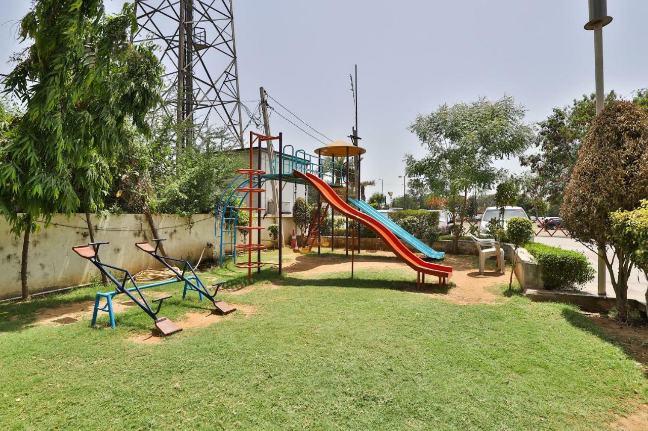 Banyan Paradise Resort Vadodara Exterior foto